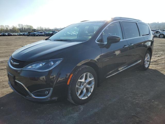 Auction sale of the 2018 Chrysler Pacifica Touring L Plus, vin: 2C4RC1EG6JR106244, lot number: 48641554