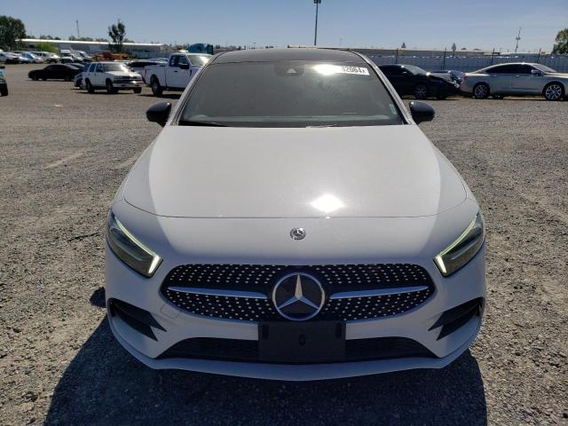 W1K3G4EBXLJ237724 Mercedes-Benz A 220