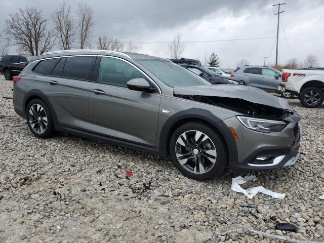 W04GV8SX2J1161318 Buick Regal Tourx Essence