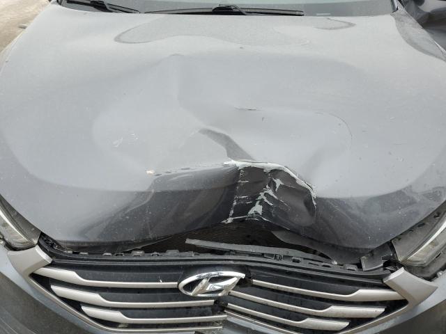 KM8J23A44HU332427 Hyundai TUCSON SE