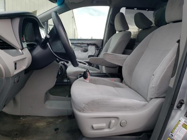 5TDKK3DCXGS714640 Toyota SIENNA LE