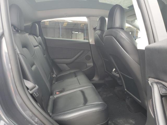 7SAYGDEE0NF380513 Tesla Model Y