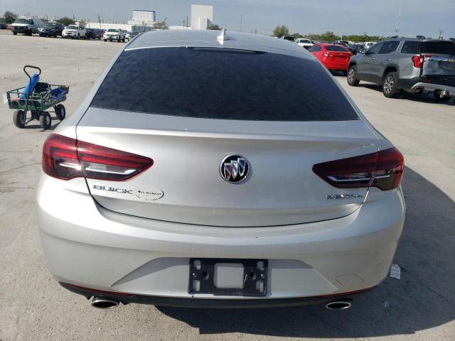 W04GP6SXXJ1121812 Buick Regal Essence