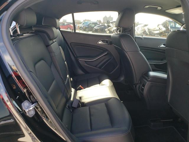 WDCTG4EB1KU013811 Mercedes-Benz GLA 250