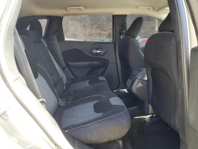 1C4PJMAB8EW317838 Jeep Cherokee Sport