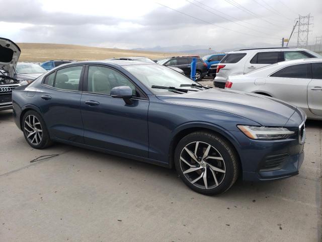 7JR102FK4KG012530 Volvo S60 T5 Momentum