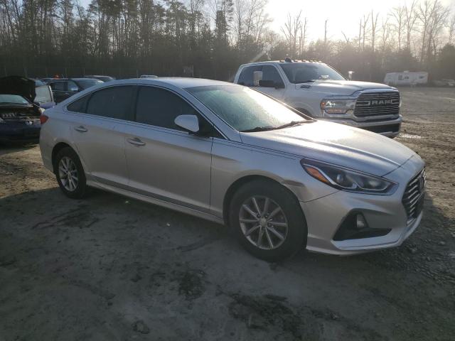 5NPE24AF3JH698070 Hyundai SONATA SE