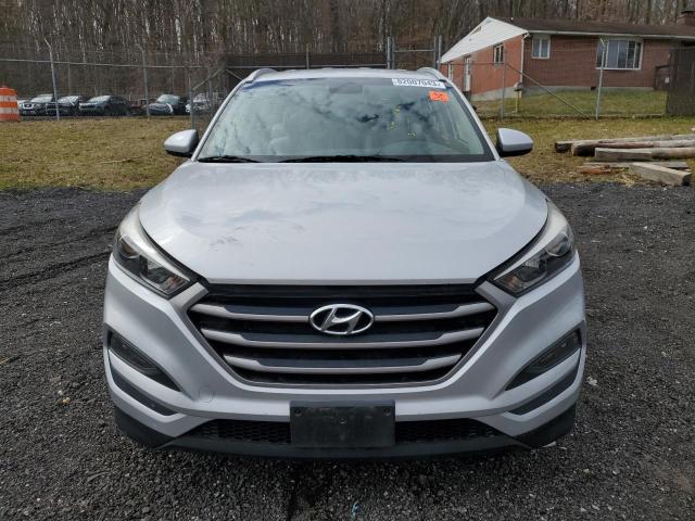KM8J3CA46HU301581 Hyundai Tucson Limited