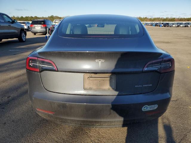 5YJ3E1EB8KF208579 Tesla MODEL 3
