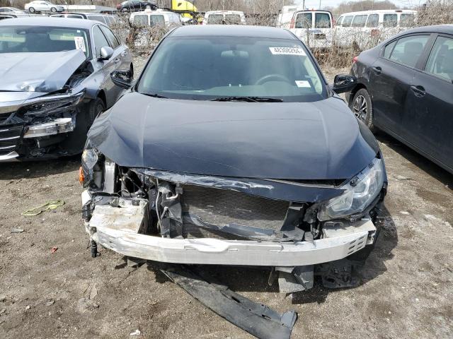 19XFC2F52JE040640 Honda Civic Lx