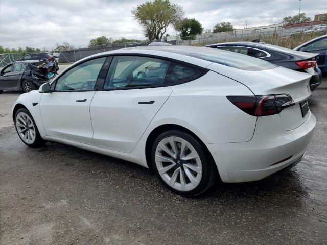 5YJ3E1EB8NF186071 Tesla MODEL 3