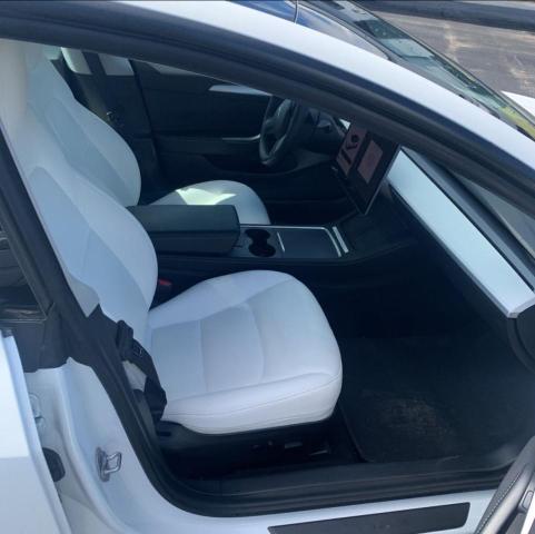 5YJ3E1EB0MF981498 Tesla MODEL 3