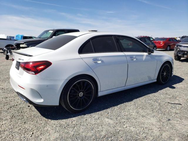 W1K3G4EBXLJ237724 Mercedes-Benz A 220
