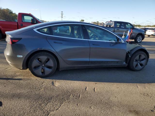 5YJ3E1EB8KF208579 Tesla MODEL 3