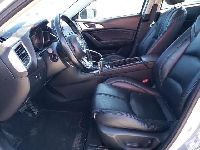 3MZBN1V38JM218413 Mazda 3 TOURING