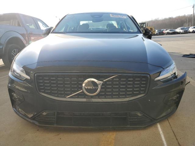 7JRL12TK4RG282460 Volvo S60 Core