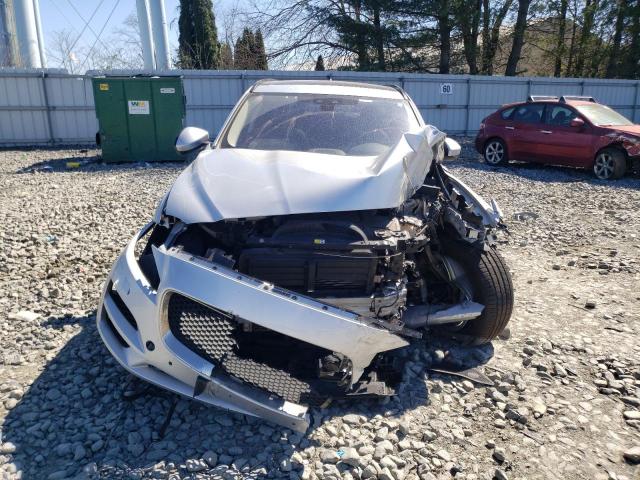 SADCJ2FX6JA324743 Jaguar F-pace Premium