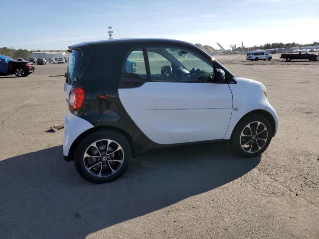WMEFJ5DA2GK061874 Smart Fortwo