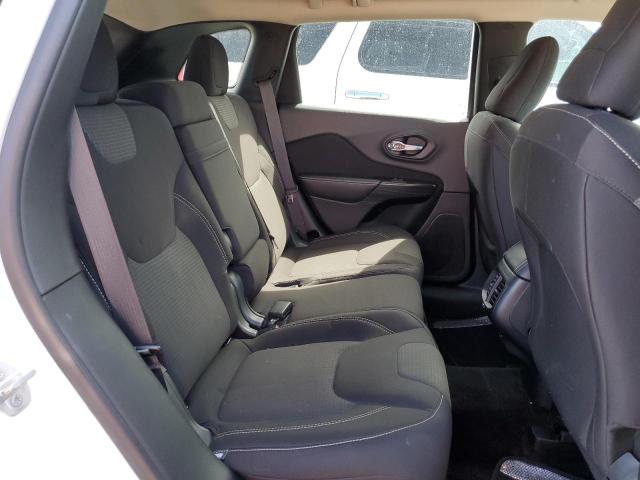 1C4PJMCS2FW702701 Jeep Cherokee Latitude