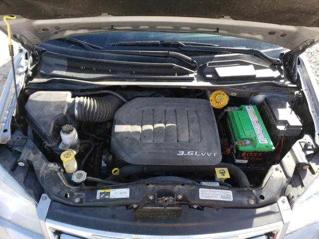 2C4RC1GG3ER348850 Chrysler Town & Country Limited