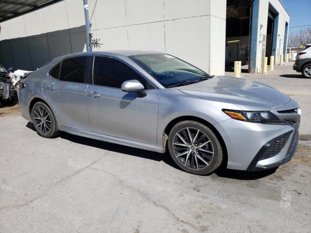 4T1G11AK5MU548975 Toyota CAMRY SE