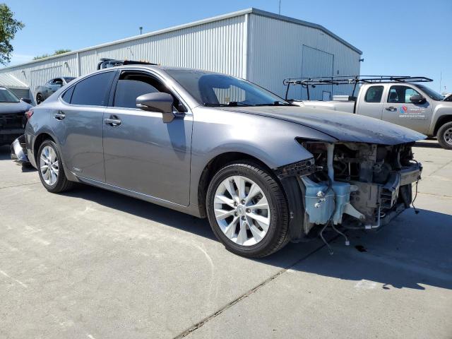 JTHBW1GGXE2054254 Lexus ES 300H