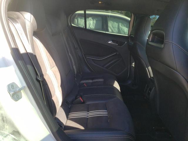 WDCTG4EB9JJ375532 Mercedes-Benz GLA 250