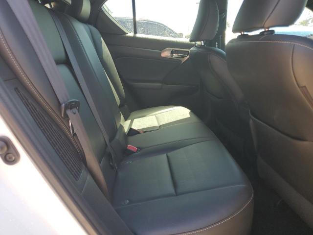 JTHKD5BH6E2195027 Lexus CT 200