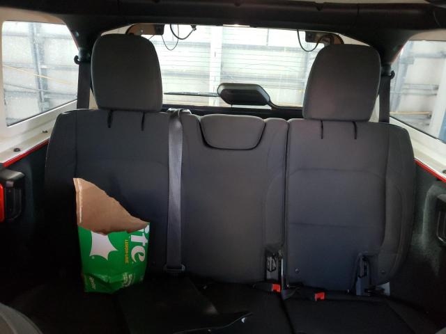 1C4HJXDG3JW140946 Jeep Wrangler Unlimited Sport
