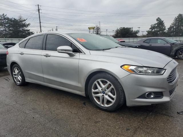 3FA6P0HD8FR152748 Ford FUSION SE