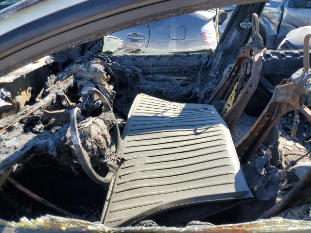 7SAYGDEE4NF513824 Tesla Model Y
