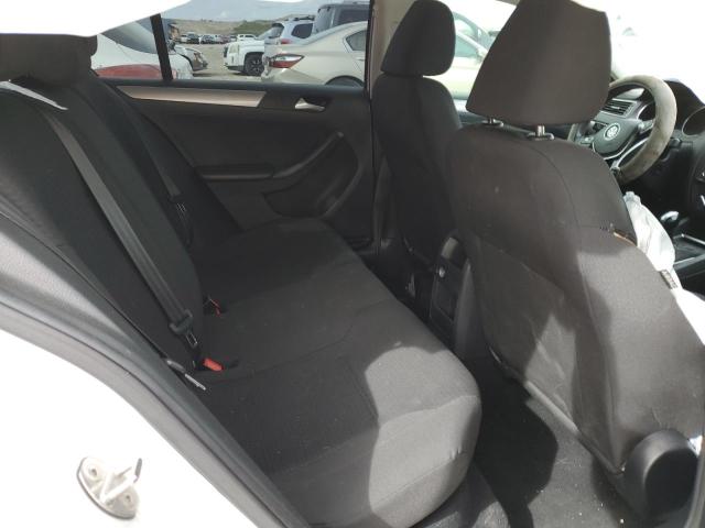 3VWD17AJXFM261928 Volkswagen JETTA SE