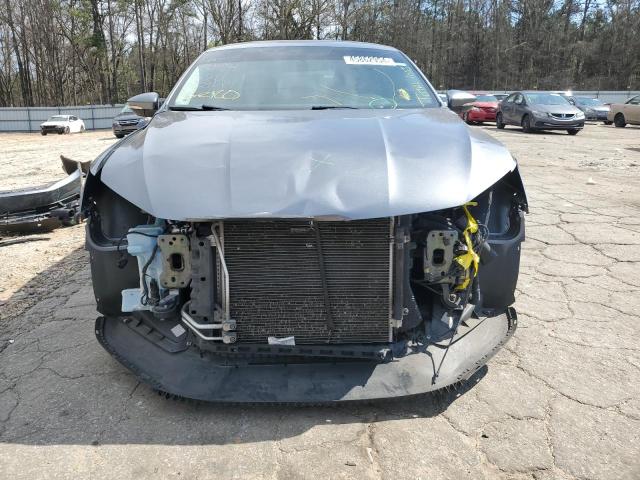 1VWBT7A32HC026351 Volkswagen PASSAT SE