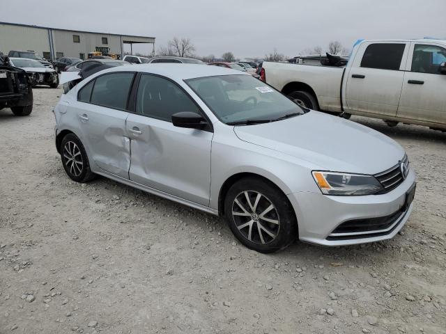 3VWD67AJ9GM267934 Volkswagen JETTA SE
