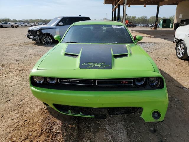 2C3CDZAT8FH720606 Dodge Challenger Sxt