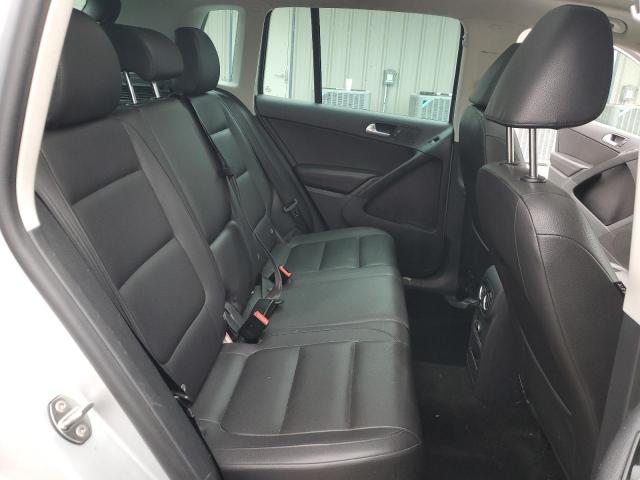 WVGAV7AX0GW571579 Volkswagen TIGUAN S