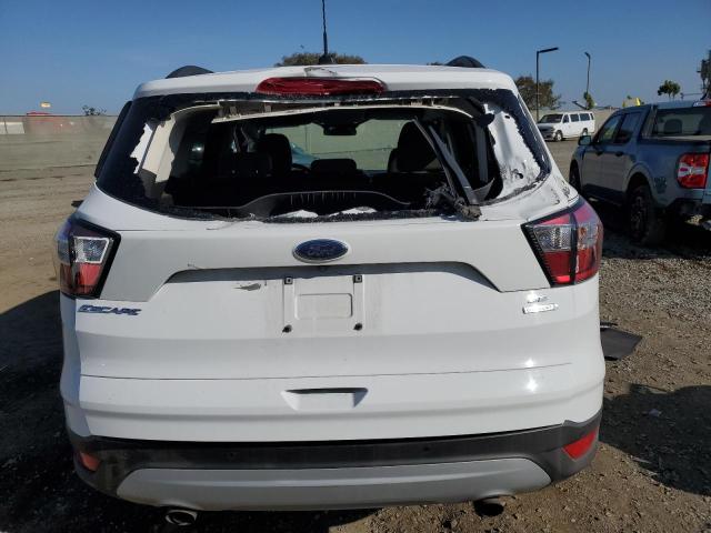 1FMCU0GD8JUD39203 Ford ESCAPE SE