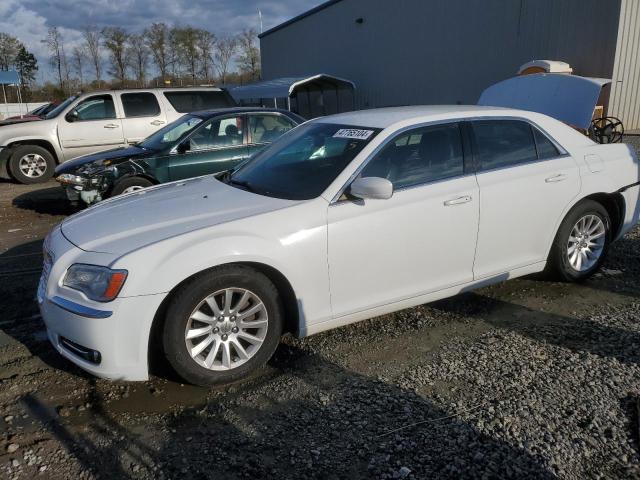 Auction sale of the 2013 Chrysler 300, vin: 2C3CCAAG2DH588902, lot number: 47765104