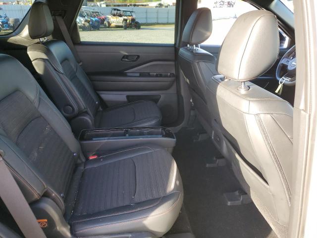 5N1DR3BD8PC246470 Nissan Pathfinder Sv