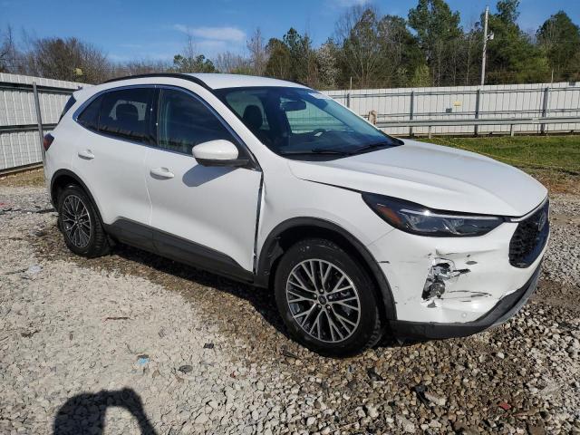 1FMCU0E11PUB06572 Ford ESCAPE