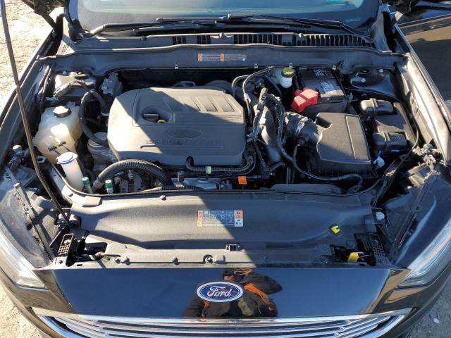3FA6P0HD7HR328238 Ford FUSION SE