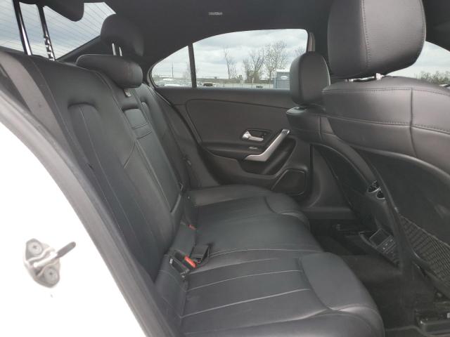 WDD3G4EB9KW012793 Mercedes-Benz A 220