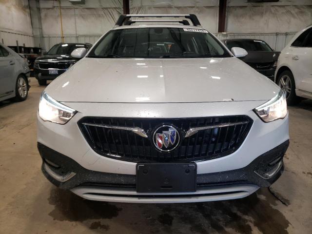 W04GV8SX1K1018930 Buick Regal Tourx Essence