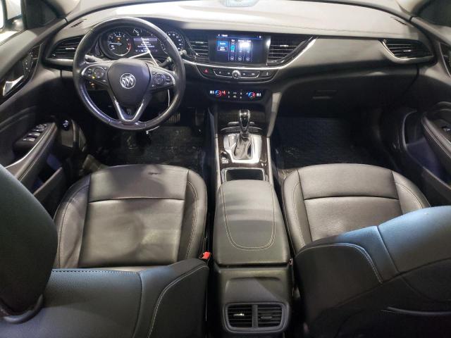 W04GV8SX1K1018930 Buick Regal Tourx Essence