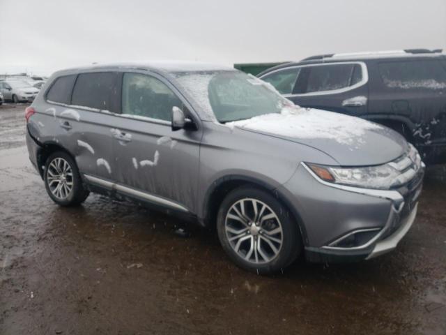 JA4AZ3A37JZ002257 Mitsubishi Outlander Se