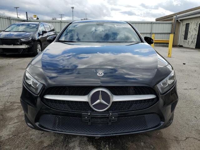 WDD3G4FB3KW034755 Mercedes-Benz A 220 4matic