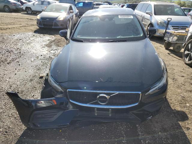 7JRA22TK4KG003440 Volvo S60 T6 Momentum