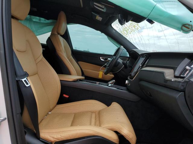 YV4L12DL3N1084517 Volvo Xc60 B5 Inscription