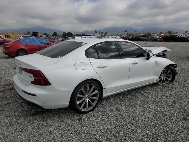 7JR102FK5LG034733 Volvo S60 T5 Momentum