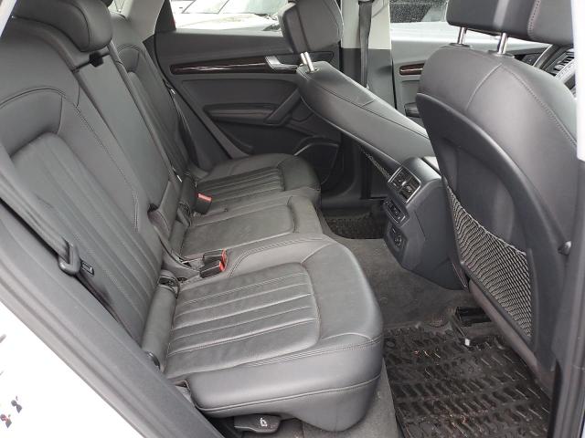 WA1BNAFY6K2060606 Audi Q5 Premium Plus